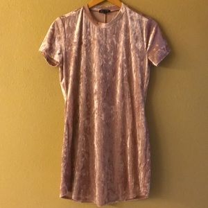 Short sleeve pink dress